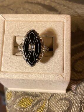 14 K  Filgree/ Onyx Ring with Diamond